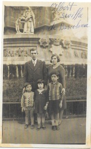 Albert Sevilla à Barcelone avec femme et enfants